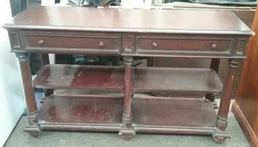 Shenandoah Valley Furniture Entry Sofa Table,