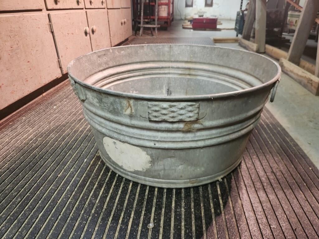 Metal Wash Tub