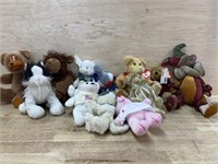 Flat of 11 various mini stuffed animals  Ty and