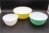 Vintage Pyrex Mixing Bowls