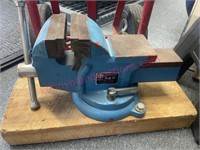 Heavy Duty 5in bench vise (heavy & larger)