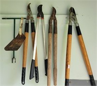 YARD TOOLS: PRUNERS, LOPPERS, AXE, MADDUX, TREE