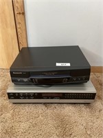 VHS RECORDER/PLAYER