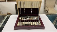 Silverware set