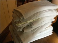 lot queen blankets good used condition