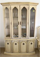 Vintage Broyhill Dining Room Hutch - Some Wear /