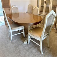 Vintage Broyhill Dining Table & 6 Chairs - Some