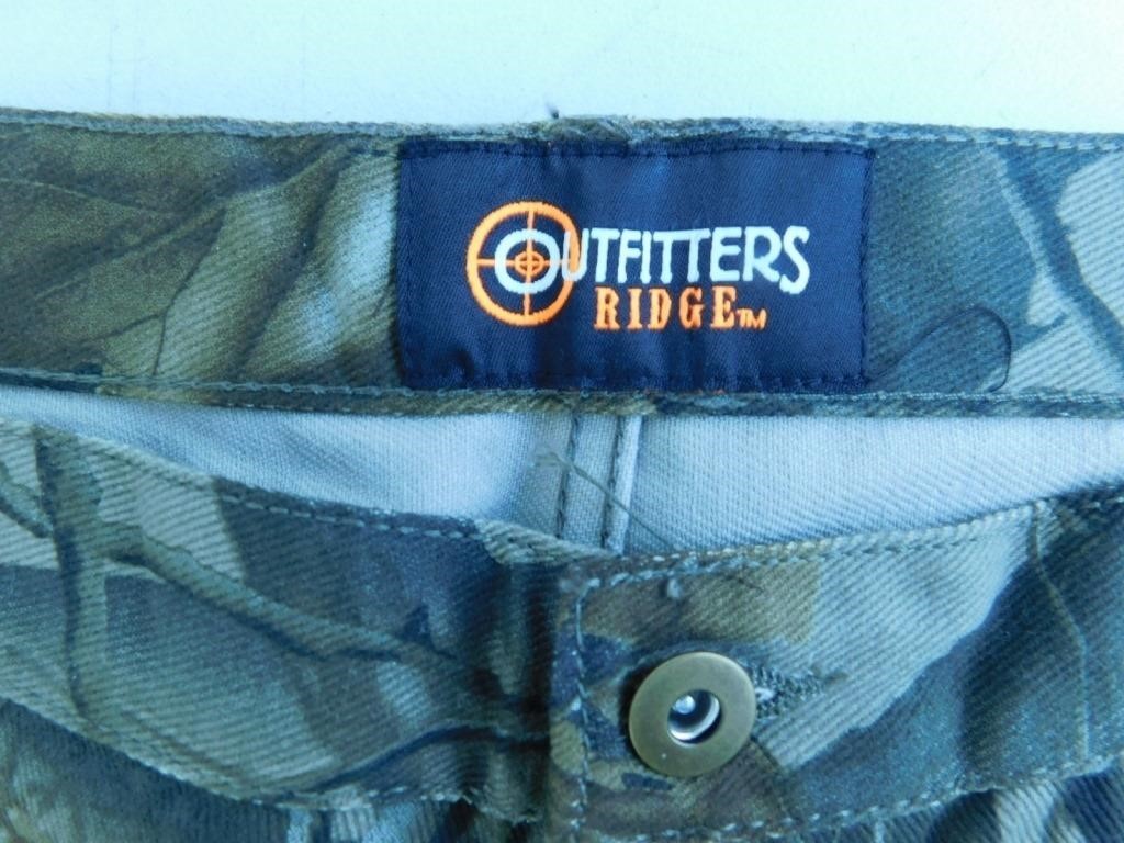 Outfitters Ridge pants, size 40-32