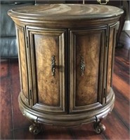 Weiman Tables round wooden end table 20x22”