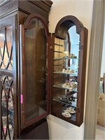 WALL MOUNT CURIO MIRRORED SHELF W MINI TEASETS