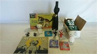 Holt Howard shakers and cat themed items