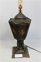 Cast metal rose design table lamp