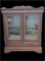 Broyhill Lighted Display Cabinet w/ Drawers