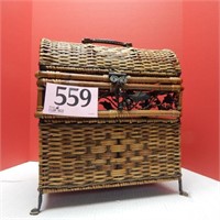 FOOTED DOME-TOP WICKER BASKET 14 X 16 X 9
