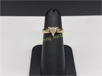 14K YELLOW GOLD TRILLION CUT DIAMOND RING