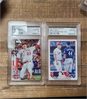 2x Mike trout baseball cards