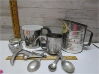 SIFTERS & TABLE SPOONS
