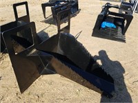 Unused Kit Container 38" Root Spade
