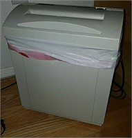 Fellowes paper shredder