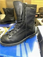 Bates boots size 9