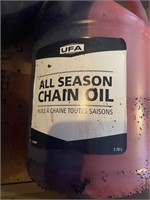4 Jugs UFA chain oil, oil filters