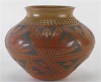 Amalia Mora Mata Ortiz Pottery Jar
