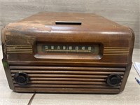 1948 RCA Victor Victorola Model 78 Tube Radio