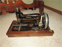 Vesta Sewing Machine in Wooden Case