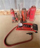 3 Bottle Jacks/ Air Pump