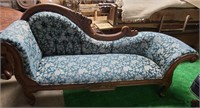 Pretty fainting couch wood back