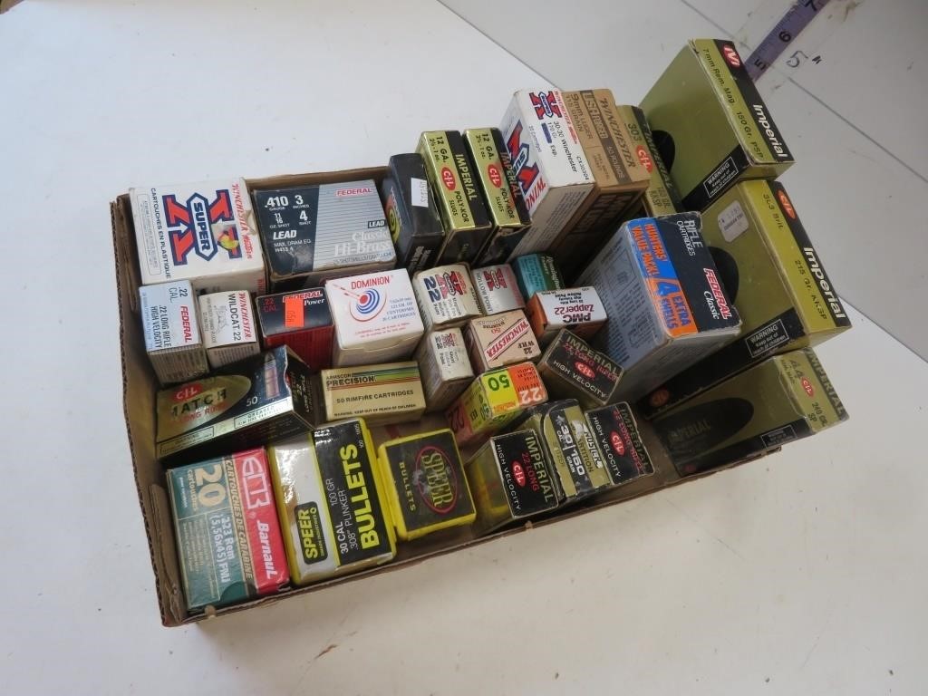 Tray of cartridge boxes, empty