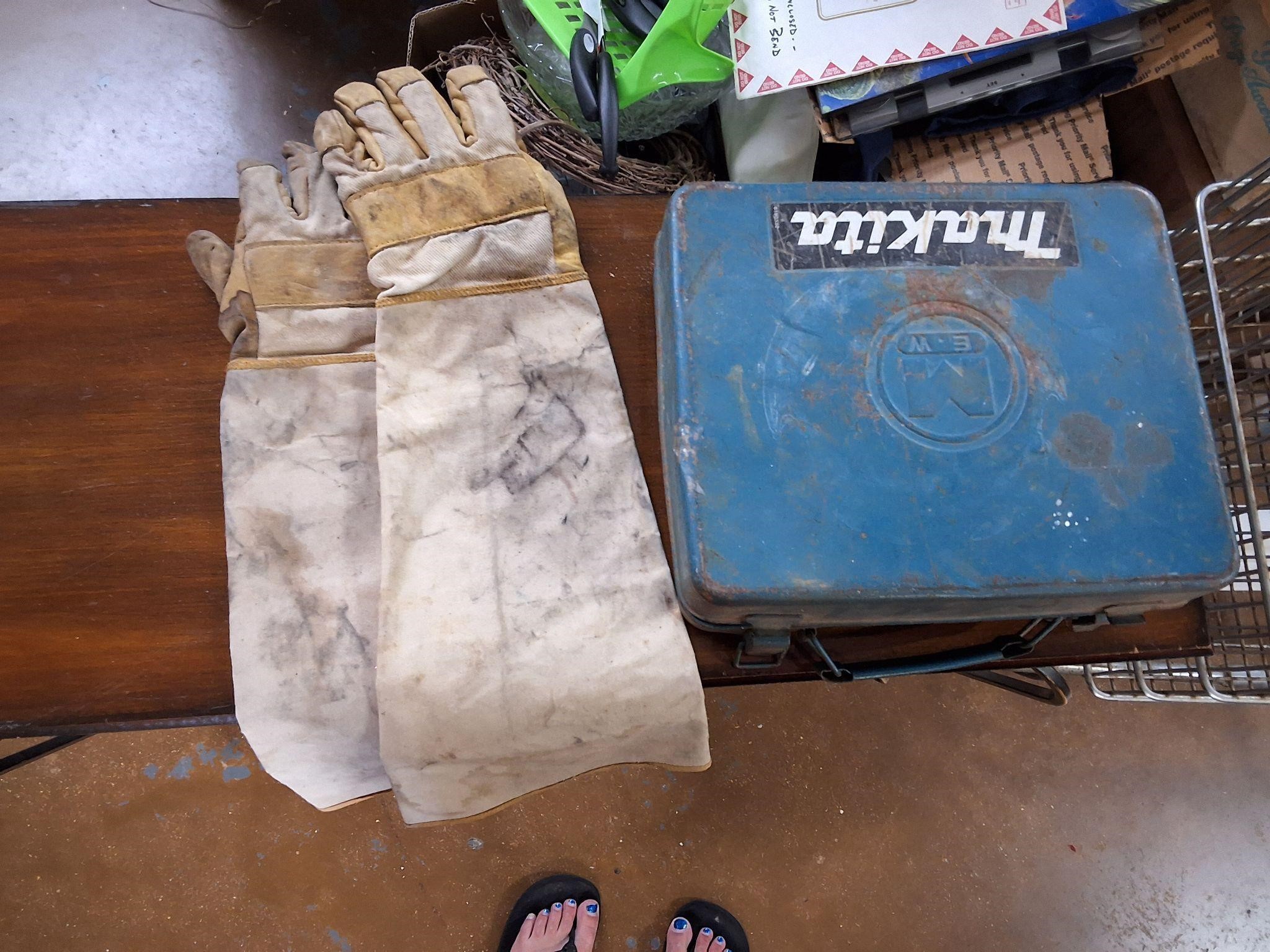 Gloves and Makita tool