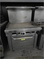 SOUTH BEND GRIDDLE TOP W/ OVEN