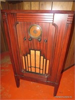 General Electric 1930's Floor Standing Radio