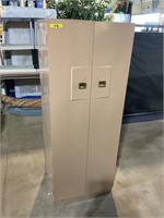Metal storage locker 24”w x 20”d x 63”t