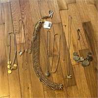 Mixed Gold Tone Necklace Lot