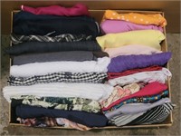 Used ladies med. clothing 25+ pcs nice condition