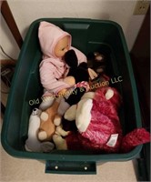 Tub of Dolls & Stuffed Animals