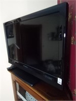 Dynex 32" Flat Screen TV