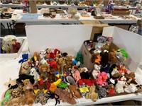 HUGE GROUP OF BEANIE BABIES OF ALL KINDS