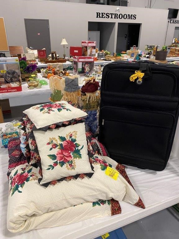 SUITCASE, DÉCOR PILLOWS, QUILTED COMFORTER