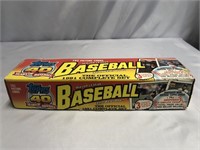 NIB SEALED 1991 TOPPS BASEBALL CARD SET.  40