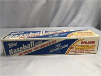 NIB 1992 TOPPS BASEBALL CARD SET.  PLUS 10 TOPPS