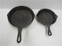 2 Cast Iron Skillets