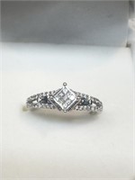 10k white gold diamond ring size 6.