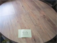 Dining table with 2 leaves,