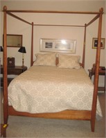 QUEEN Size Canopy Bed W/ Tempur Pedic Mattress & *