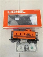 2 Vintage Lionel Train Cars - 6-9172 Penn Central