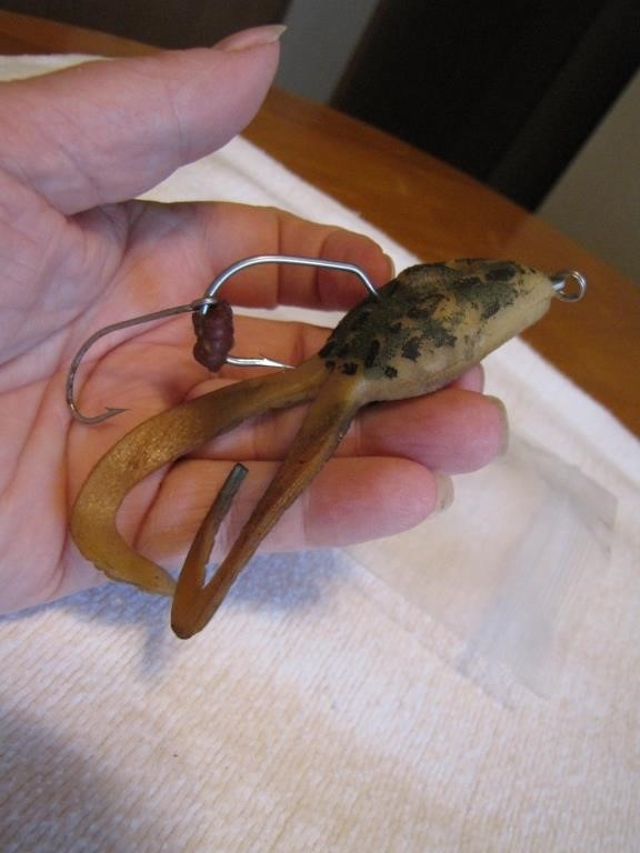 Vintage Rubber Frog Fishing Lure