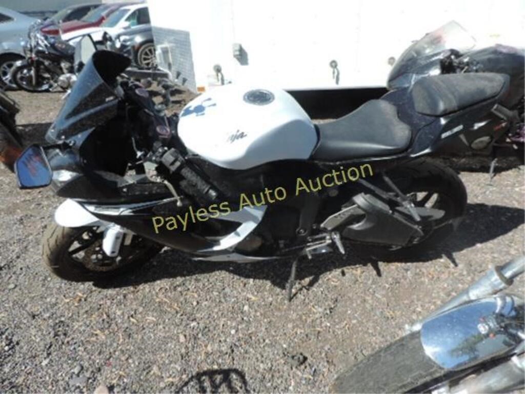 2013 Kawasaki Ninja ZX-6R JKBZXJF11DA000510 Black